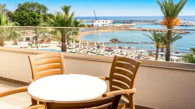 MyroAndrou Beach Apartments