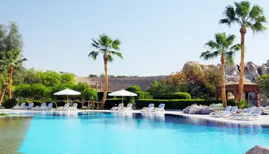 Naama Bay Promenade Mountain Resort