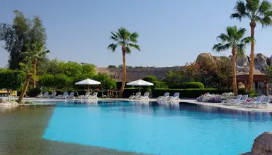 Naama Bay Promenade Mountain Resort