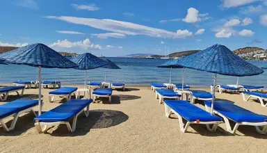 Nagi Beach