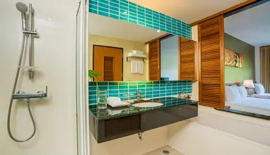 Naithonburi Beach Resort