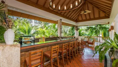 Naithonburi Beach Resort