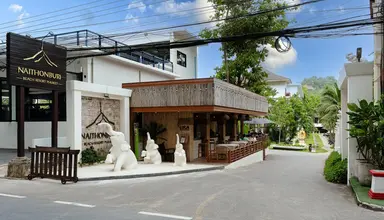 Naithonburi Beach Resort