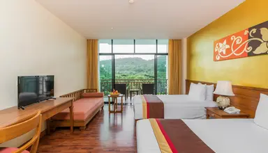 Naithonburi Beach Resort