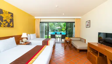 Naithonburi Beach Resort