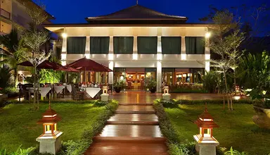 Naithonburi Beach Resort