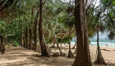 Naithonburi Beach Resort