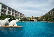 Naithonburi Beach Resort