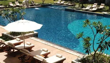 Naithonburi Beach Resort
