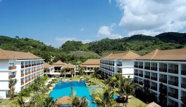 Naithonburi Beach Resort