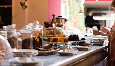 Navona Palace Luxury Inn