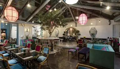 Navona Palace Luxury Inn