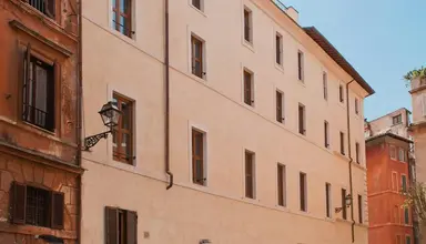 Navona Palace Luxury Inn
