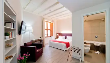 Navona Palace Luxury Inn