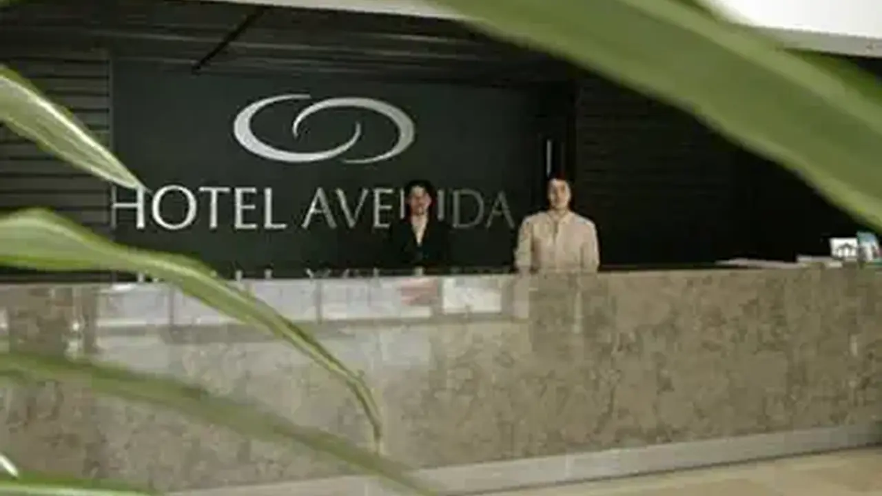 Neat Avenida