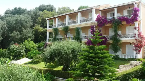 Hotel Nefeli (Daphnila - Kommeno)