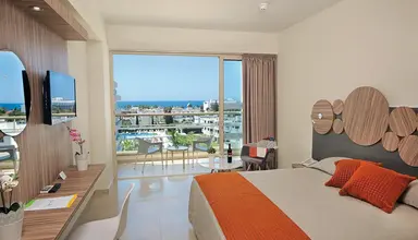 Nelia Beach