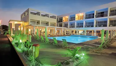 Nelia Beach