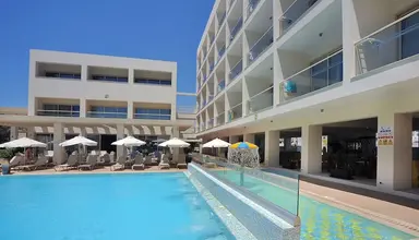 Nelia Gardens