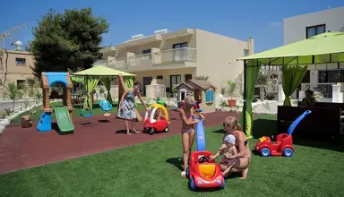Nelia Gardens