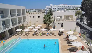 Nelia Gardens