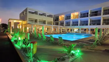 Nelia Gardens