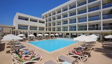 Nelia Gardens