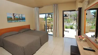 Nelia Gardens