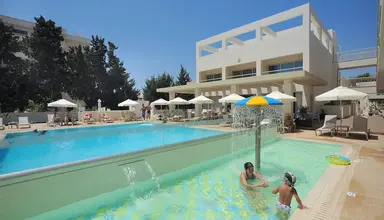 Nelia Gardens