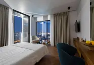 Neoma