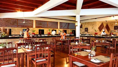 Neptune Palm Beach Boutique Resort & Spa