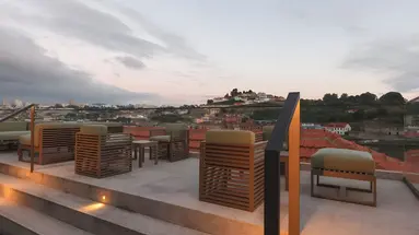 Neya Porto