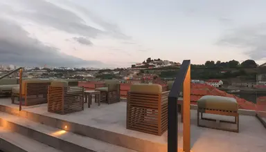 Neya Porto