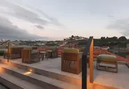 Neya Porto