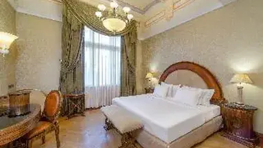 NH Collection Prague Carlo IV