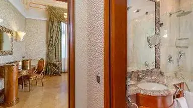 NH Collection Prague Carlo IV