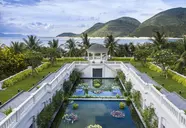 Nha Trang Marriott Resort & Spa, Hon Tre Island