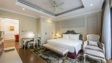 Nha Trang Marriott Resort & Spa, Hon Tre Island