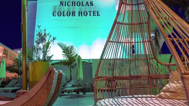 Nicholas Color