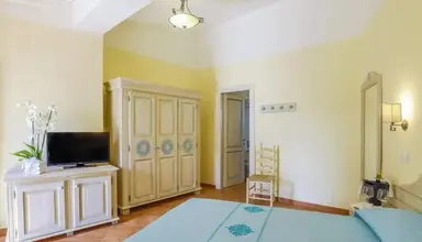 Nicolaus Club Li Cucutti