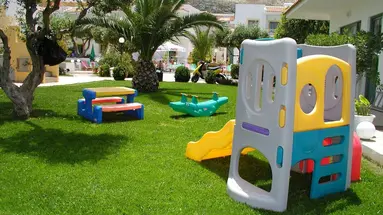 Nikolas Villas