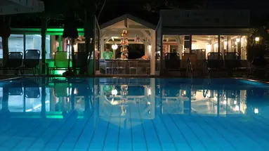 Nikolas Villas