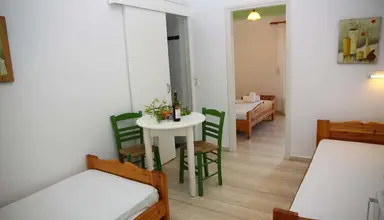 Nikos Apartments