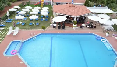 Nikos Apartments