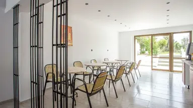 Nikos BnB