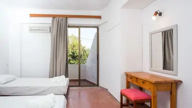 Nikos BnB