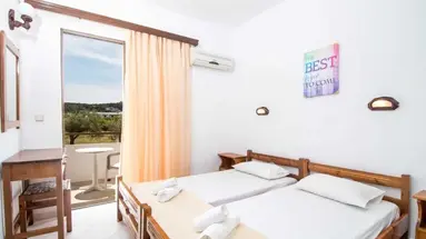 Nikos BnB