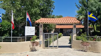Nikos Studios