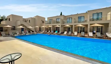 Ninos Serena Holiday Resort