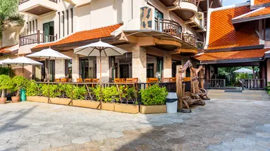 Nipa Resort